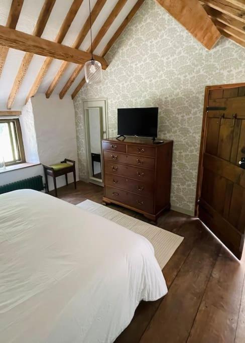 Former Corn Mill Cottage On The North Wales Coast Talacre 外观 照片